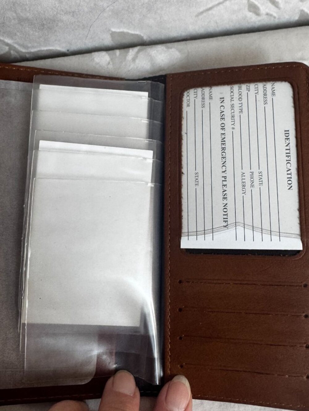 Collegiate Michigan Leather Wallet checkbook In Gift Tin - Rico Industries - Picture 5 of 7